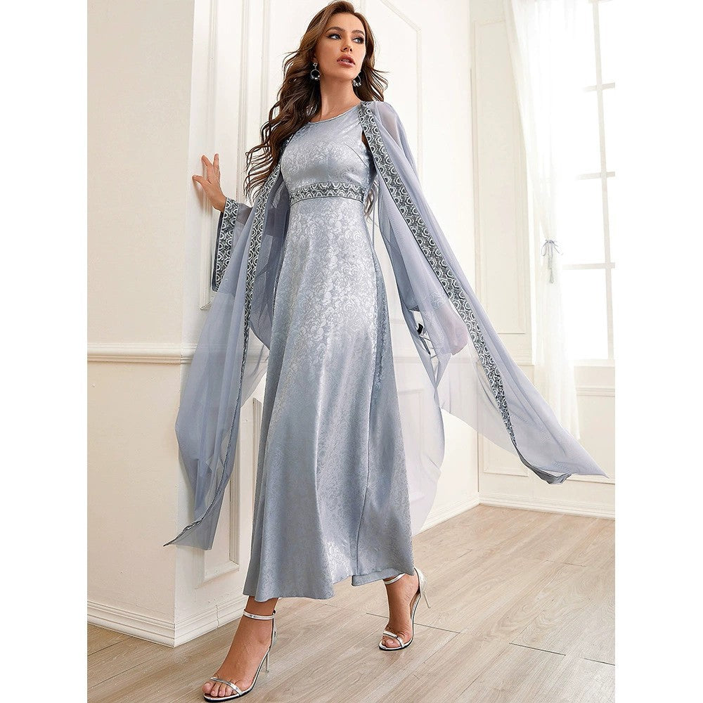 Embroidery Abaya Set Female Side